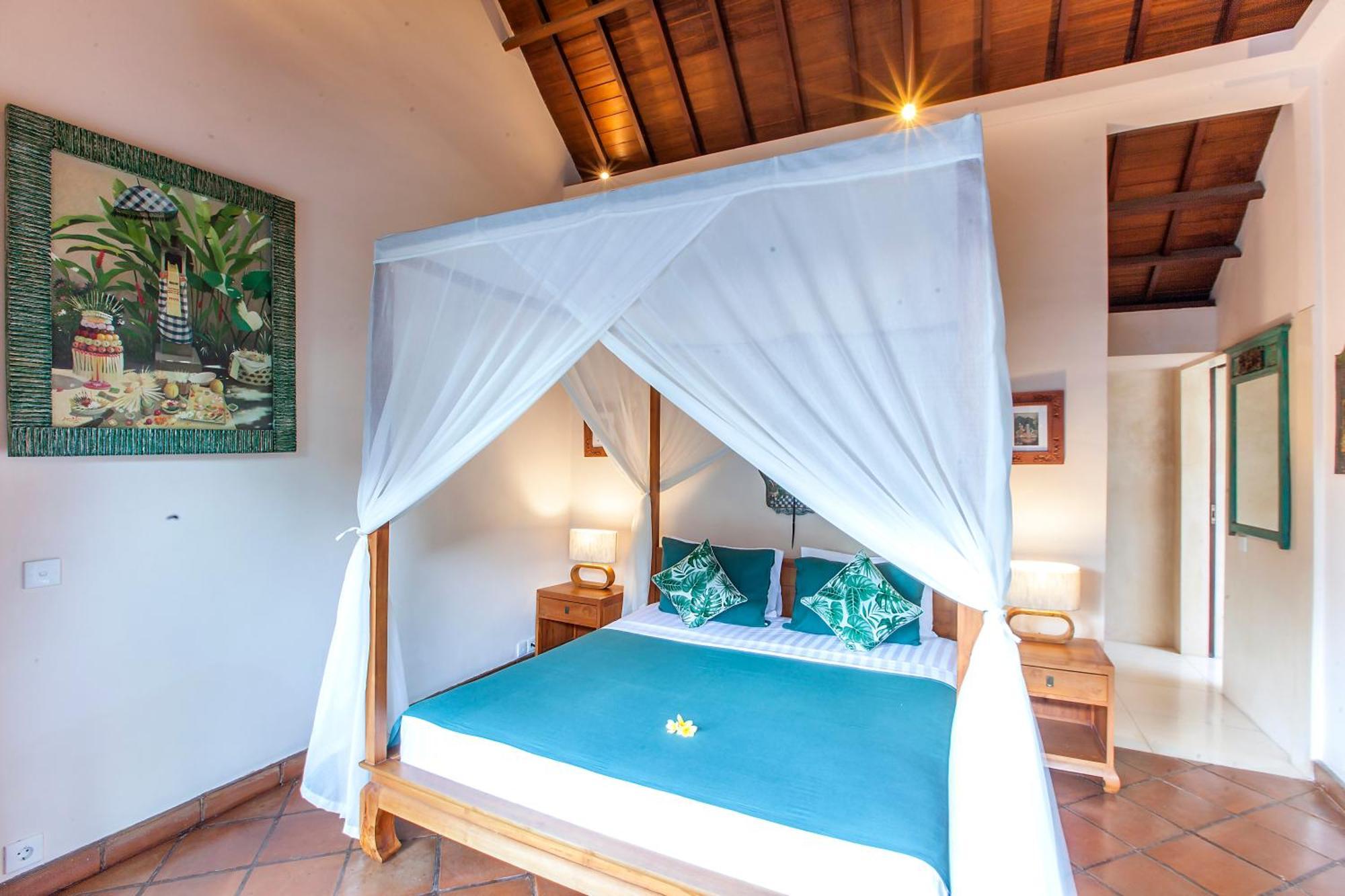 Villa Chantal-intimate In