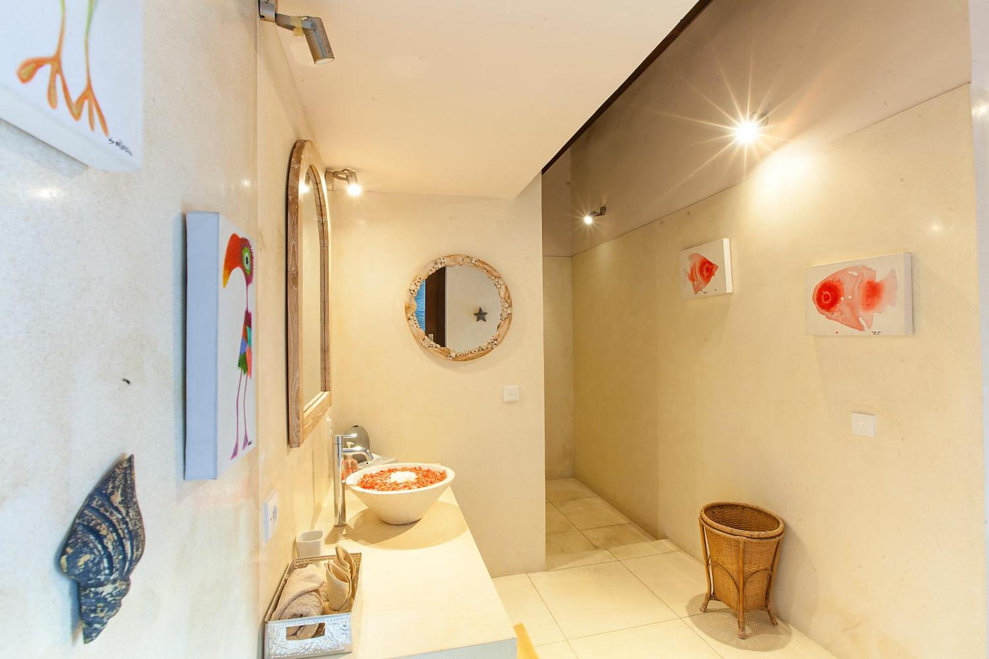Villa Chantal-intimate In Seminyak (Bali)
